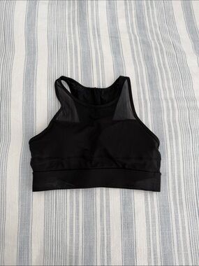 Zyia Activewear Black High-Neck Sports Bra with Mesh Panels